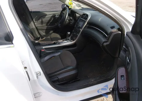 2013 Chevrolet Malibu 2Lt z USA, uszkodzony, nr VIN 1G11E5SA8DF258402